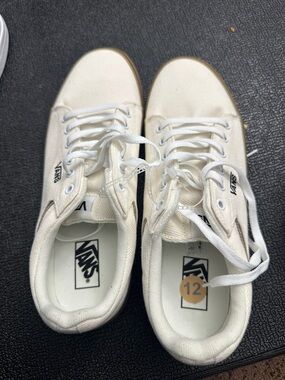 Vans Cream Canvas Low-Top Sneakers